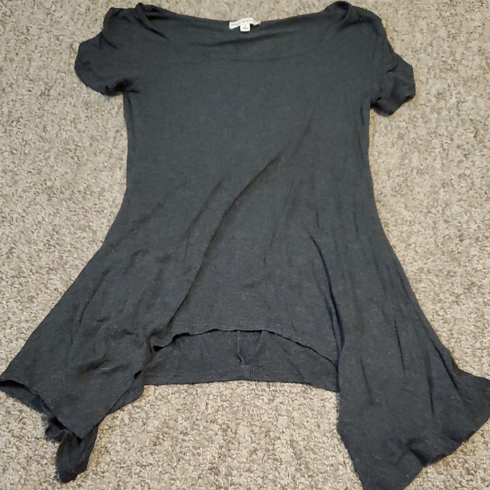 Zenana Outfitters Dark Gray Asymmetrical Short Sleeve Tee